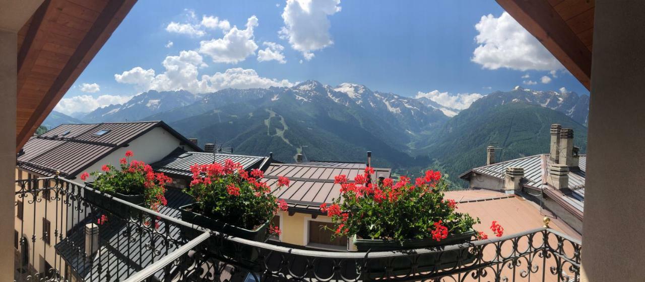 Aparthotel Cavallino Ponte Di Legno